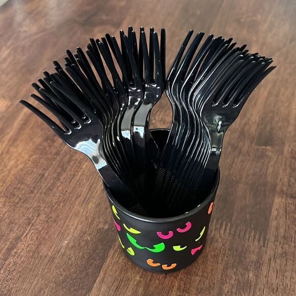 Halloween Party Items- Party Bowls, Plates, Napkins, Spoons, Knives, Forks, Cups - Picture 8 of 16